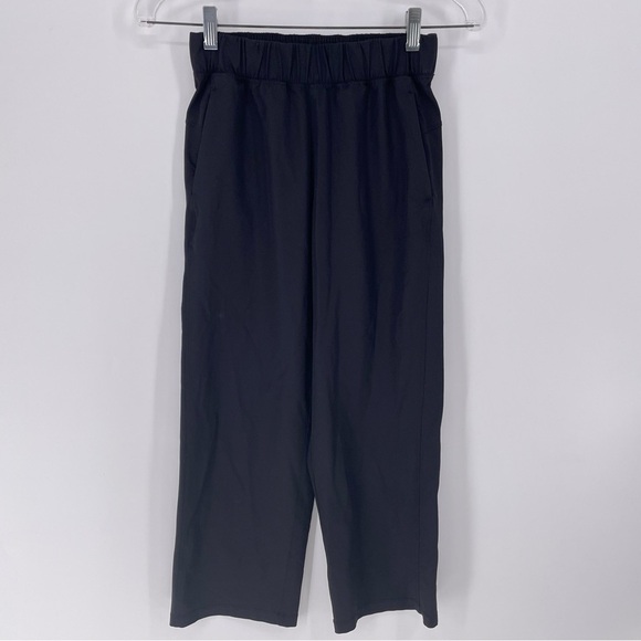 lululemon athletica Pants - Lululemon Next Move Crop *23" Black Pants - Sz 2